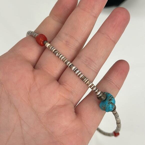 Vintage native made turquoise coral and shell beaded choker necklace - Picture 3 of 5